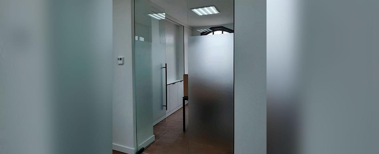 Тонировка + декор двери